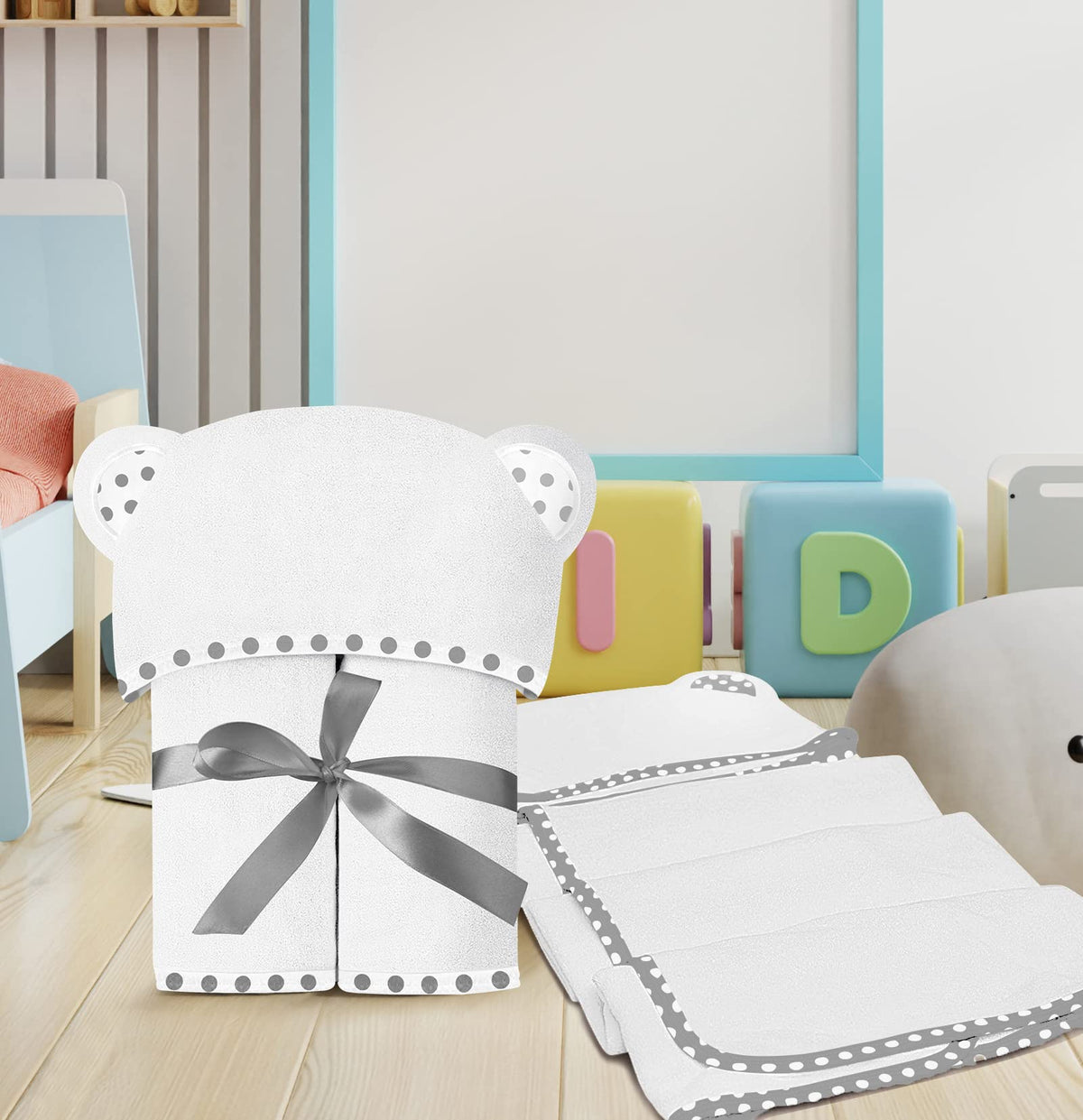 White | White hooded baby towel set