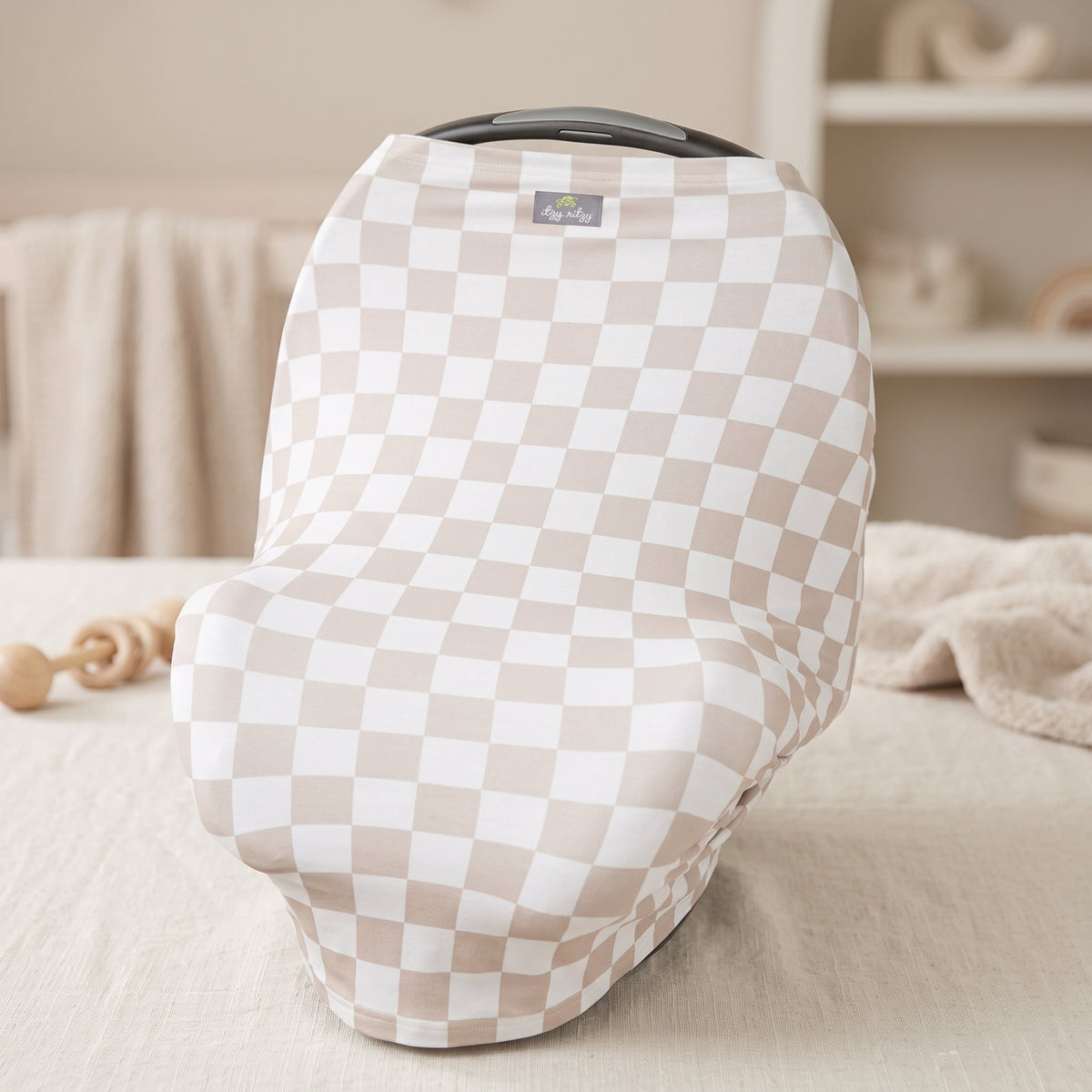 ELSVIN checkered nursing cover – product details and usage